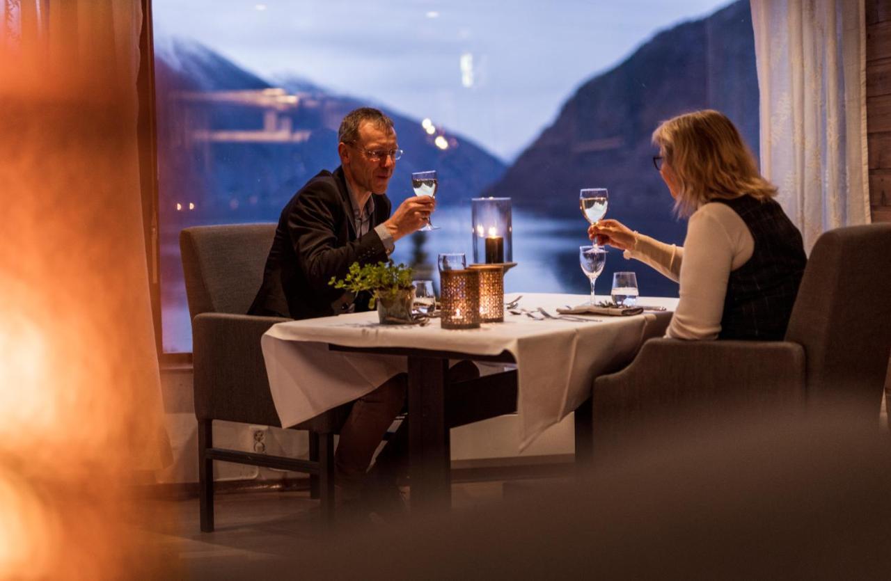 Dragsvik Fjordhotel (Adults Only) Balestrand Exteriér fotografie